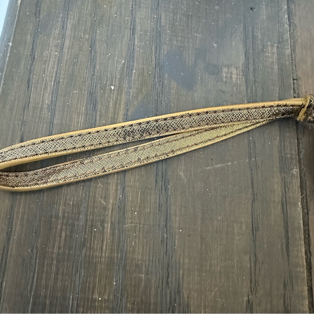 Lululemon Athletica Metallic Gold Goody Bag Wristlet - Picture 9 of 9